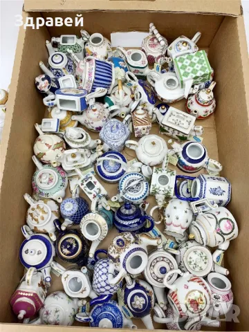 колекция на мини Порцеланови чайнички