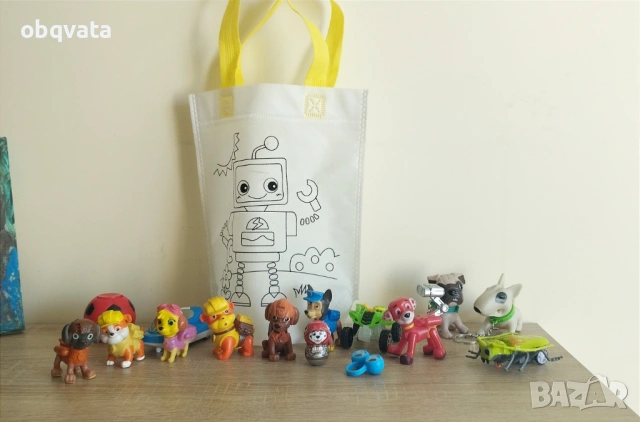 ЛОТ малки играчки Пес Патрул и други