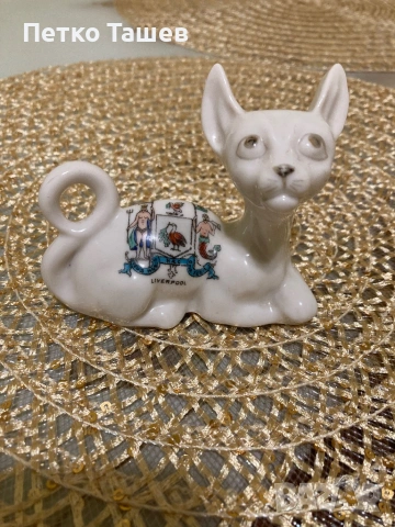 Порцеланова котка