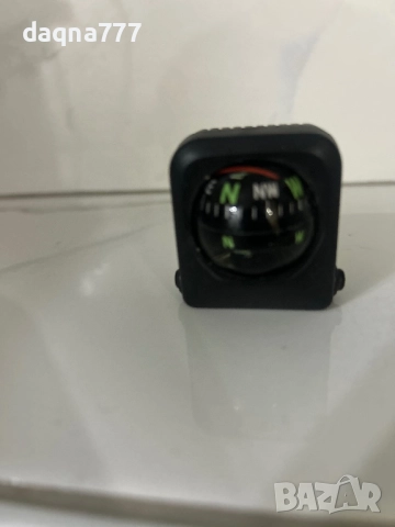 Преносим компас с лепенка за табло, черен немски, снимка 6 - Аксесоари и консумативи - 52059726