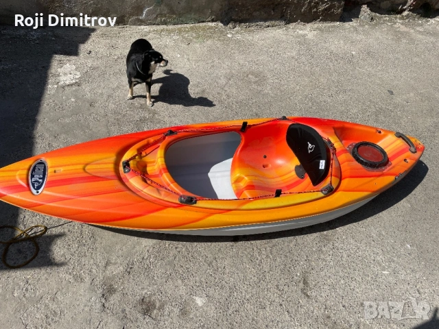 Продавам каяк