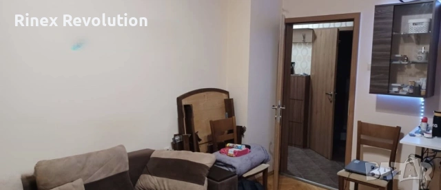 Тристаен апартамент под наем във Въстанически, снимка 2 - Апартаменти - 54040433