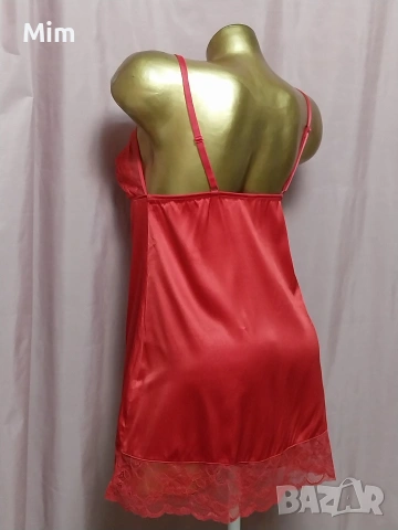 S Червена нощница от еластичен сатен и дантела , снимка 4 - Нощници - 53968440