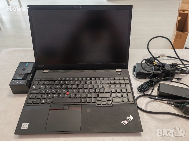 Lenovo ThinkPad T15 Gen 1 - i5 + докинг станция / ОТЛИЧЕН, снимка 10 - Лаптопи за работа - 54236398