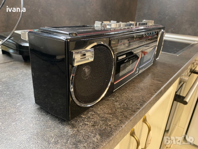 Toshiba RT-8055, снимка 3 - Радиокасетофони, транзистори - 51812224