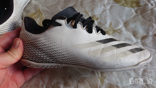Детски футболни обувки стоножки Адидас номер 35, снимка 3 - Детски маратонки - 53498429