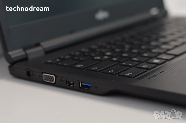 Fujitsu LifeBook E449 - 14" (1920x1080 ) FULL HD / Intel Core i3-8130U / 8GB RAM DDR4 / 256GB SSD / , снимка 5 - Лаптопи за работа - 53525274