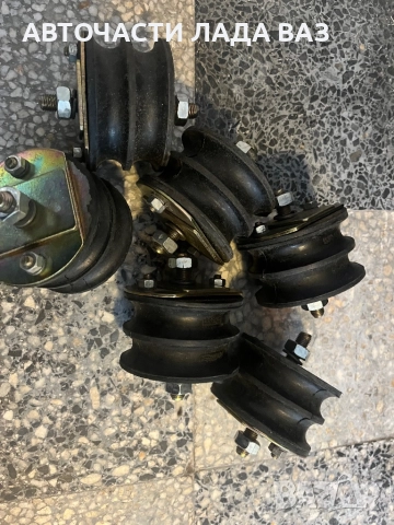 Lada/Лада нови тампони за двигател  чукчета огледала и дрги части за ваз Лада Жигули 