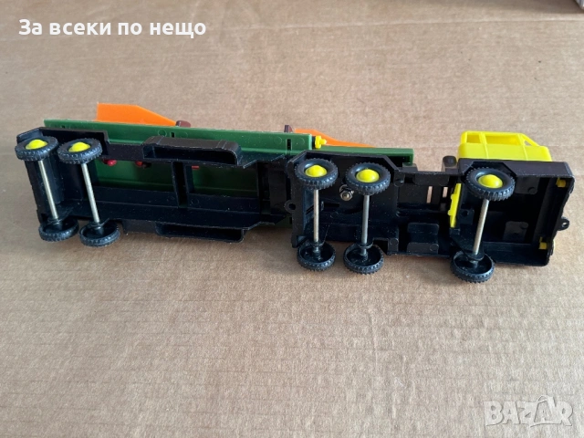 Старо детско соц камионче , ракетовоз ,  от 70-те години, Полша, снимка 12 - Антикварни и старинни предмети - 53922675