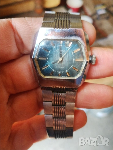 Руски механични часовници, снимка 17 - Антикварни и старинни предмети - 52057920