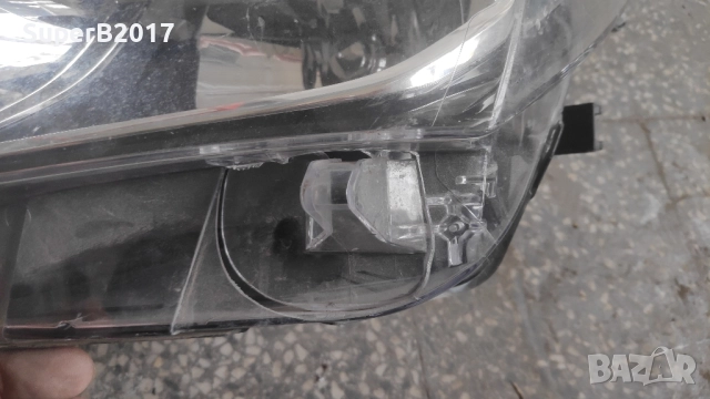 Продавам - оригинални ляв и десен фар за Тойота Корола 2017 г. за части, снимка 4 - Части - 51980593