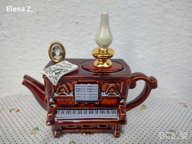 Колекционерски чайник Ретро пиано Swineside Англия