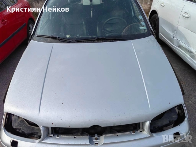 Голф 4 - Капак на двигателя , снимка 2 - Части - 52565524