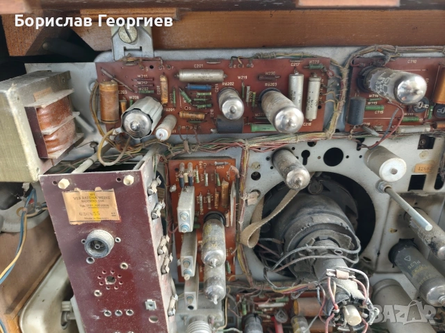 Стар немски лампов телевизор стадион 2 1964 г, снимка 7 - Антикварни и старинни предмети - 53437881