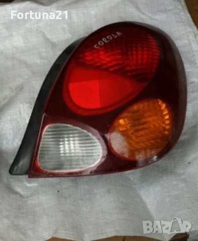 Toyota Corolla Е110 - десен стоп оригинален