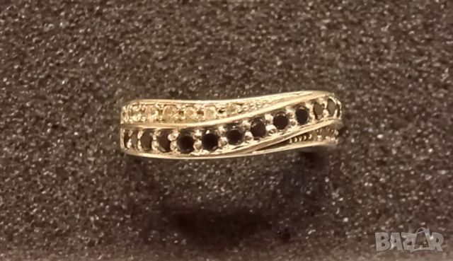 Сребърен пръстен с малки цирконии и обсидиани