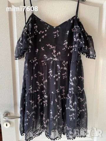 нова феерична рокля 