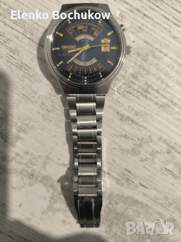 Продавам часовник Orient 