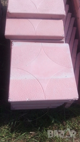 ПЛОЧКИ тротоарни 30х30см. ВТОРО качество, бетонни сиви и цветни.. Имаме с различни шарки, орнаменти , снимка 2 - Строителни материали - 52029668