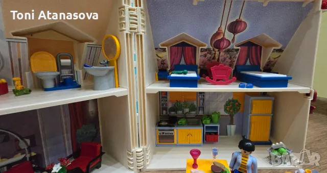 Playmobil Dollhouse - Мобилна къща за кукли + Училищен автобус Playmobil, снимка 4 - Конструктори - 47242120