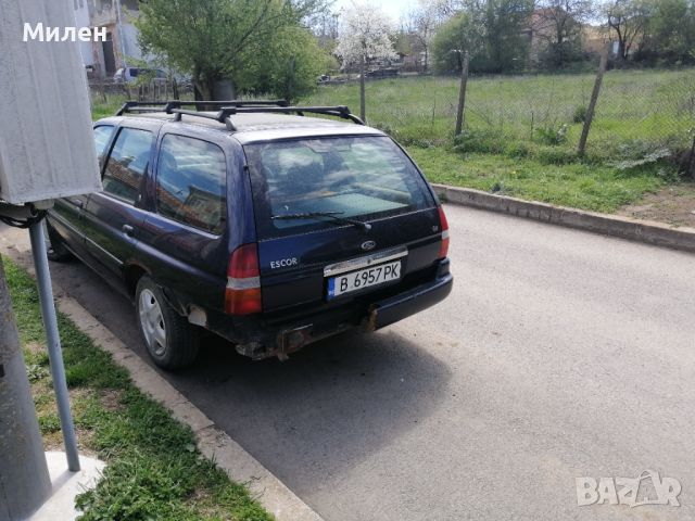 Ford escort 1.6L,  16V, Ghia, снимка 5 - Автомобили и джипове - 45114731