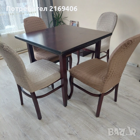 Продавам маса и 6бр стола