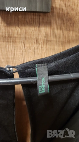 Дамска къса черна рокля Benetton, снимка 4 - Рокли - 54009543