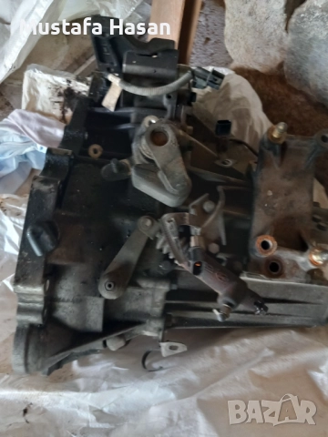 Продавам скоростна кутия за Хюндайа Санта Фе 2004-2005г , снимка 6 - Части - 51624917