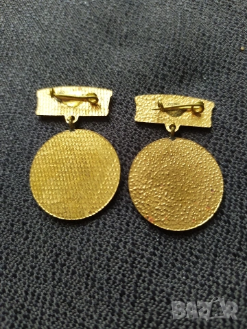 Бронзови нагр. знаци - Изпълнил отлично , снимка 2 - Колекции - 31922652