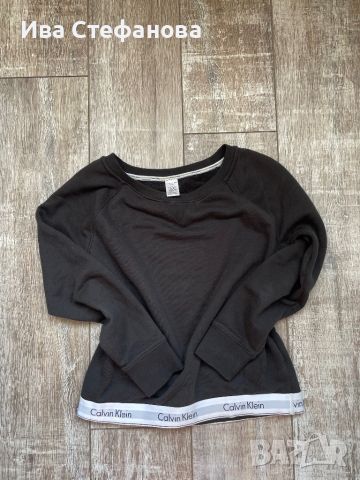 спортна черна еластична блуза Calvin Klein М размер , снимка 2 - Блузи с дълъг ръкав и пуловери - 45270177