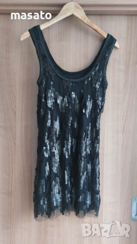 лъскави рокли- размер М, снимка 2 - Рокли - 53214459