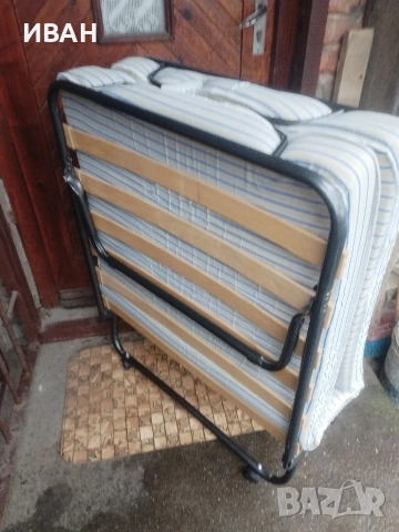 Сгъваемо легло с матрак и колелца, снимка 2 - Спални и легла - 53302468