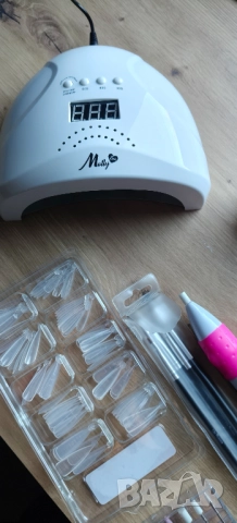 комплект за маникюр, снимка 2 - Продукти за маникюр - 52348347