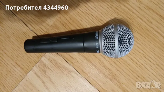 Жичен, вокален микрофон Shure SM 58 , снимка 2 - Микрофони - 48513183