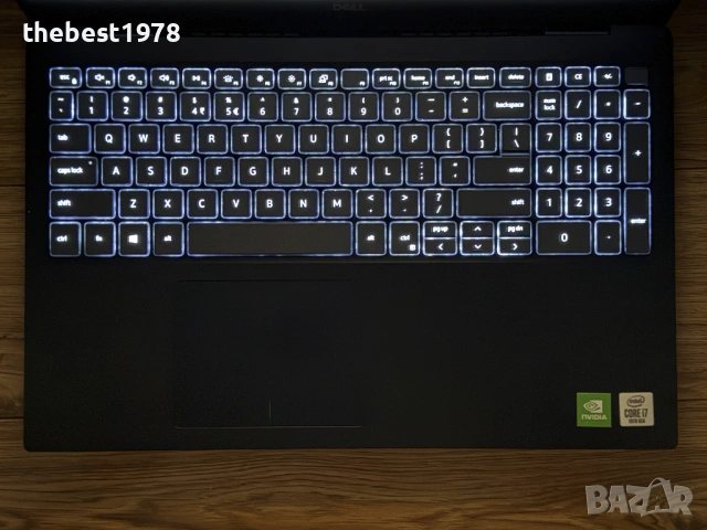 15.6 Dell 5590`i7-10510U/16GB RAM/512GB SSD/Nvidia MX250/FHD IPS/Бат 6ч, снимка 3 - Лаптопи за работа - 53009623