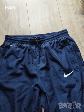 Nike -m,l, снимка 5 - Спортни дрехи, екипи - 45835088