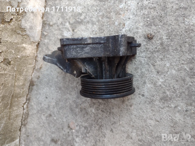 Водна помпа е46 320d 150кс., снимка 2 - Части - 50980693