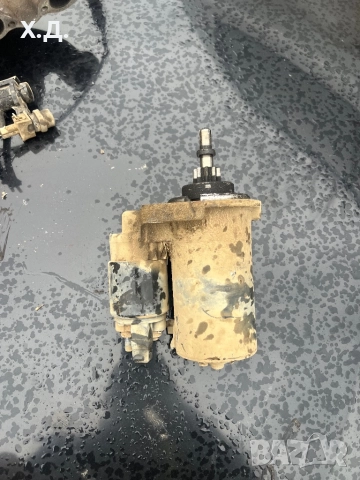 Стартер голф 3 1.8 90коня, снимка 2 - Части - 52553414