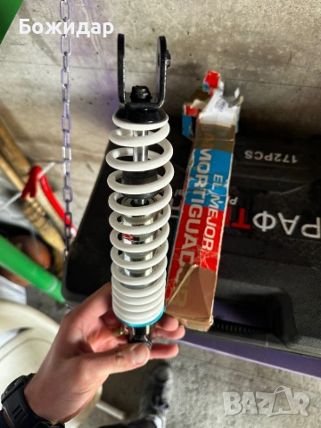 Газов амортисьор , снимка 2 - Части - 53663121