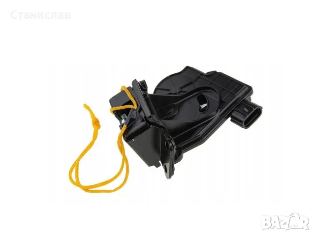 Toyota Prius+ Брава за багажник 