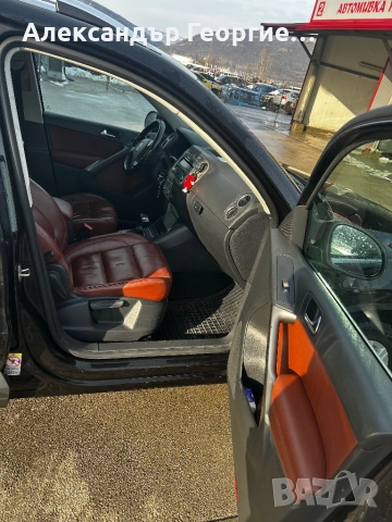 Vw Tiguan 2.0 TDI автомат, снимка 6 - Автомобили и джипове - 53407747