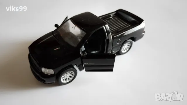 Dodge Ram Viper SRT-10 Maisto - Мащаб 1:47, снимка 2 - Колекции - 49290276