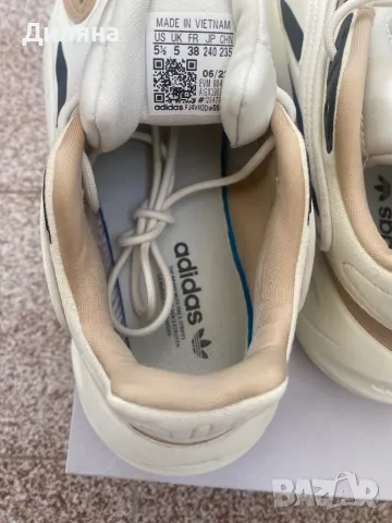 Продавам маратонки Adidas Ozelia, снимка 2 - Маратонки - 47028054