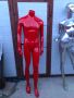 Мъжки лъскав манекен в червено, снимка 1 - Манекени - 45503818
