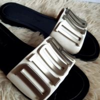 Dior дамски чехли естествена кожа , снимка 5 - Чехли - 45811391