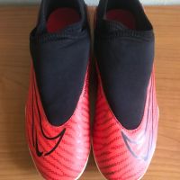 Детски футболни обувки NIKE Phantom GX Academy - 39 номер, снимка 4 - Футбол - 46215942