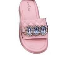 Бижу за вшите крака: Луксозни дамски чехли с кристали които привличат вниманието със своя блясък, снимка 5 - Чехли - 45400180