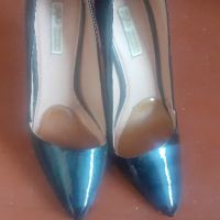 продавам токчета, снимка 1 - Дамски обувки на ток - 45405039