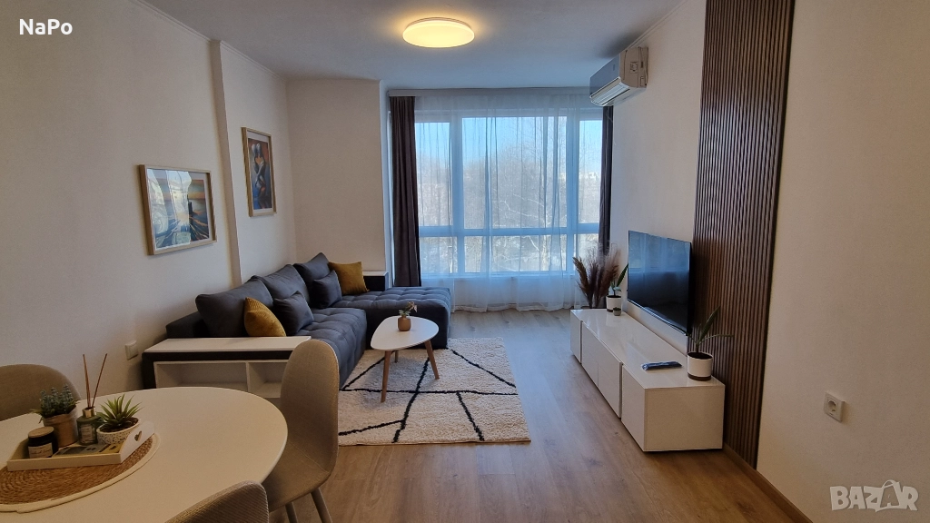 Апартамент в гр. Бургас, к-с Лазур, снимка 1