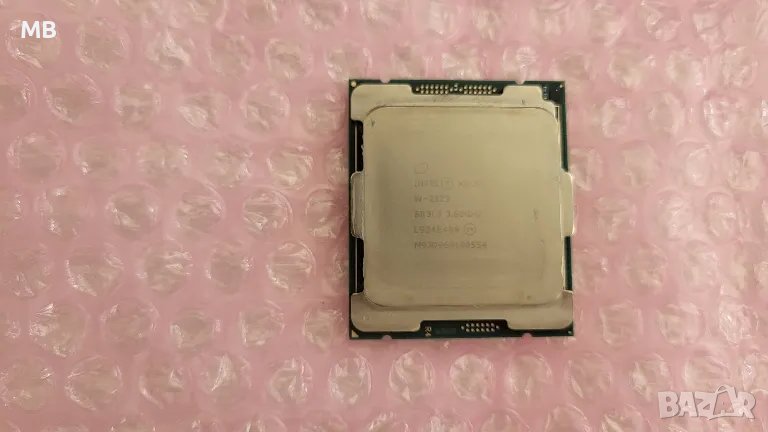 Intel Xeon W-2123 3.6GHz FCLGA2066, снимка 1